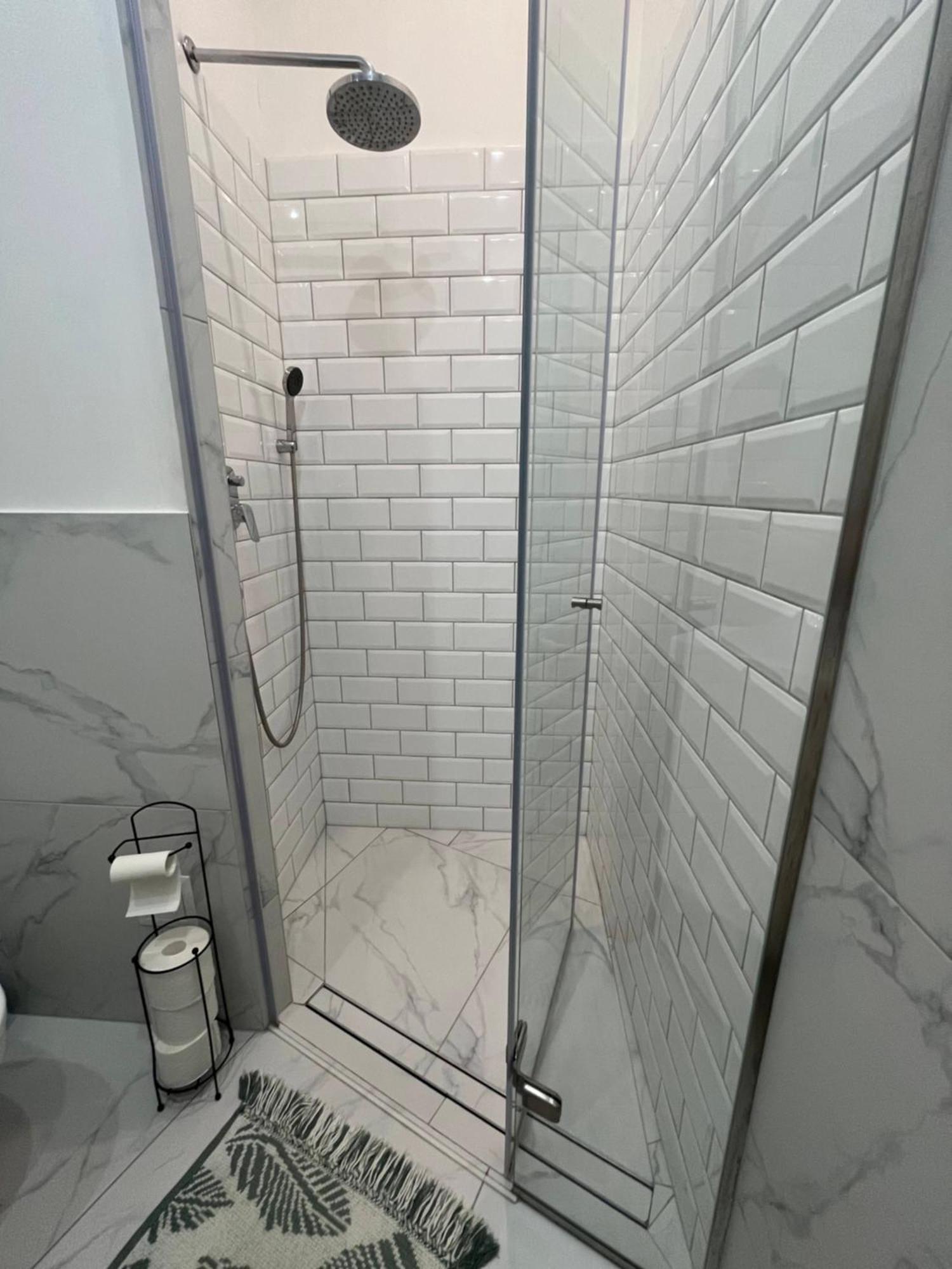 Larix Apartman Budapest Eksteriør bilde